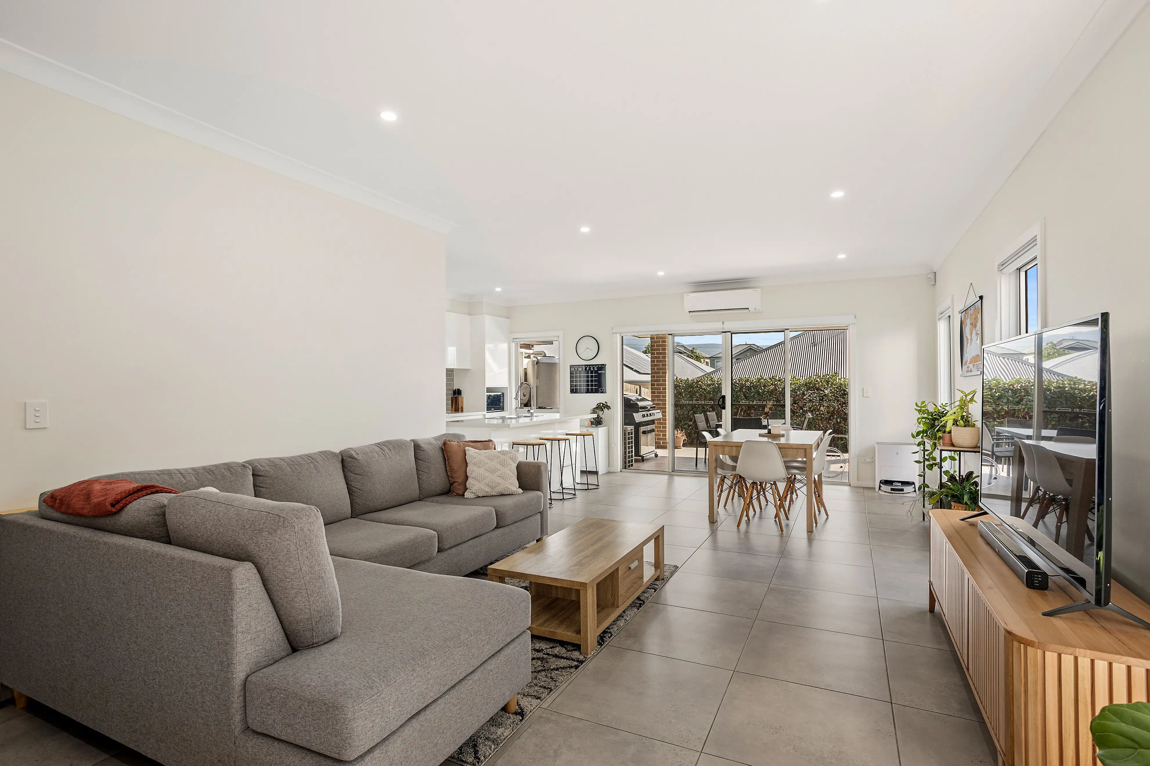 8 NIMMITABEL ST, Tullimbar, South Coast, 0 Bedrooms, 0 Bathrooms, House