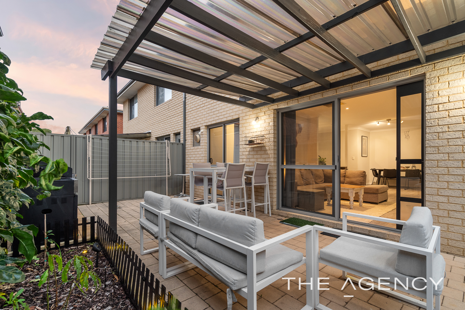 UNIT 3 15 SYDENHAM ST, Rivervale, South East Perth, 0 Schlafzimmer, 0 Badezimmer, Townhouse