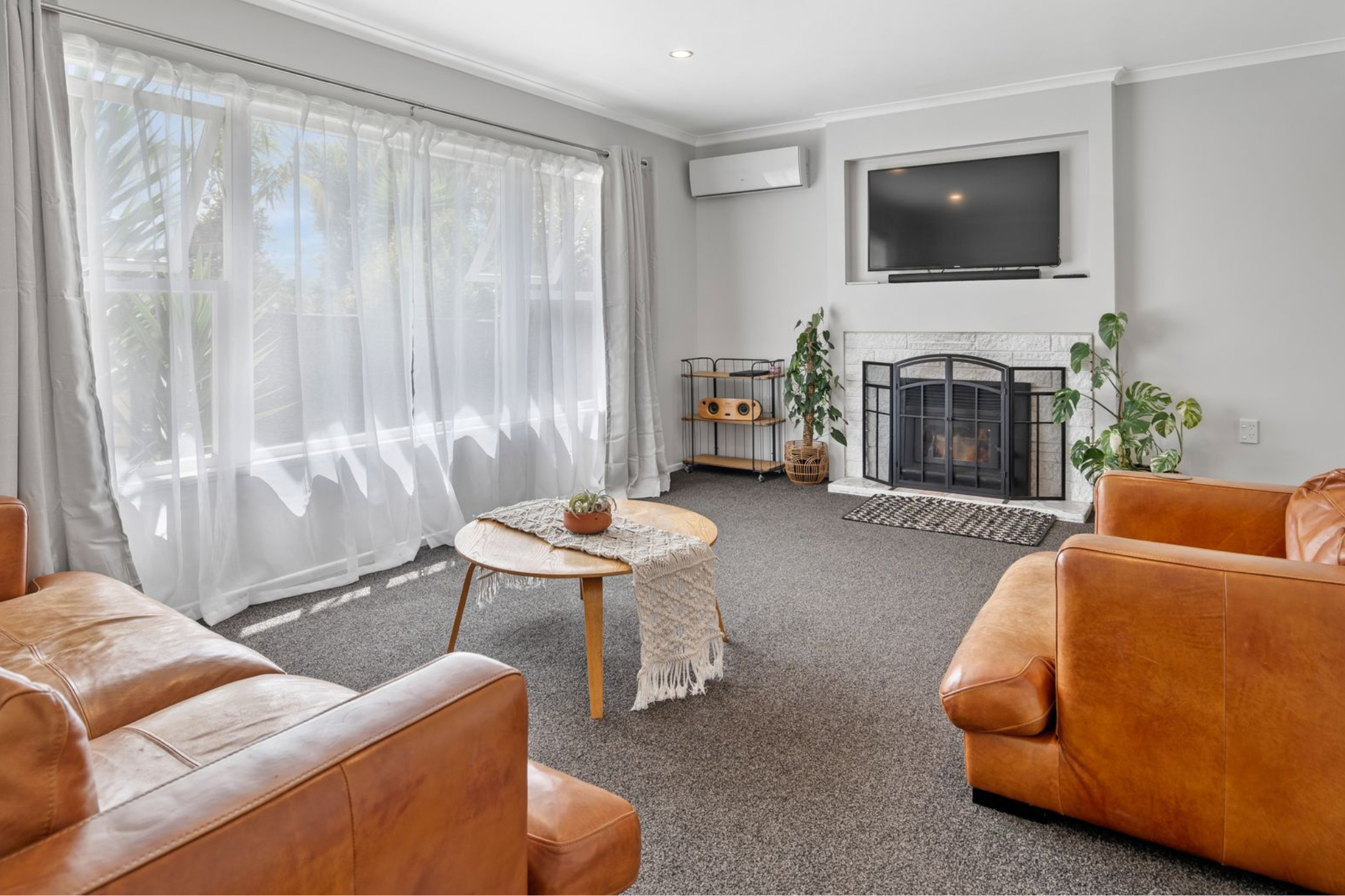 4 Maire Street