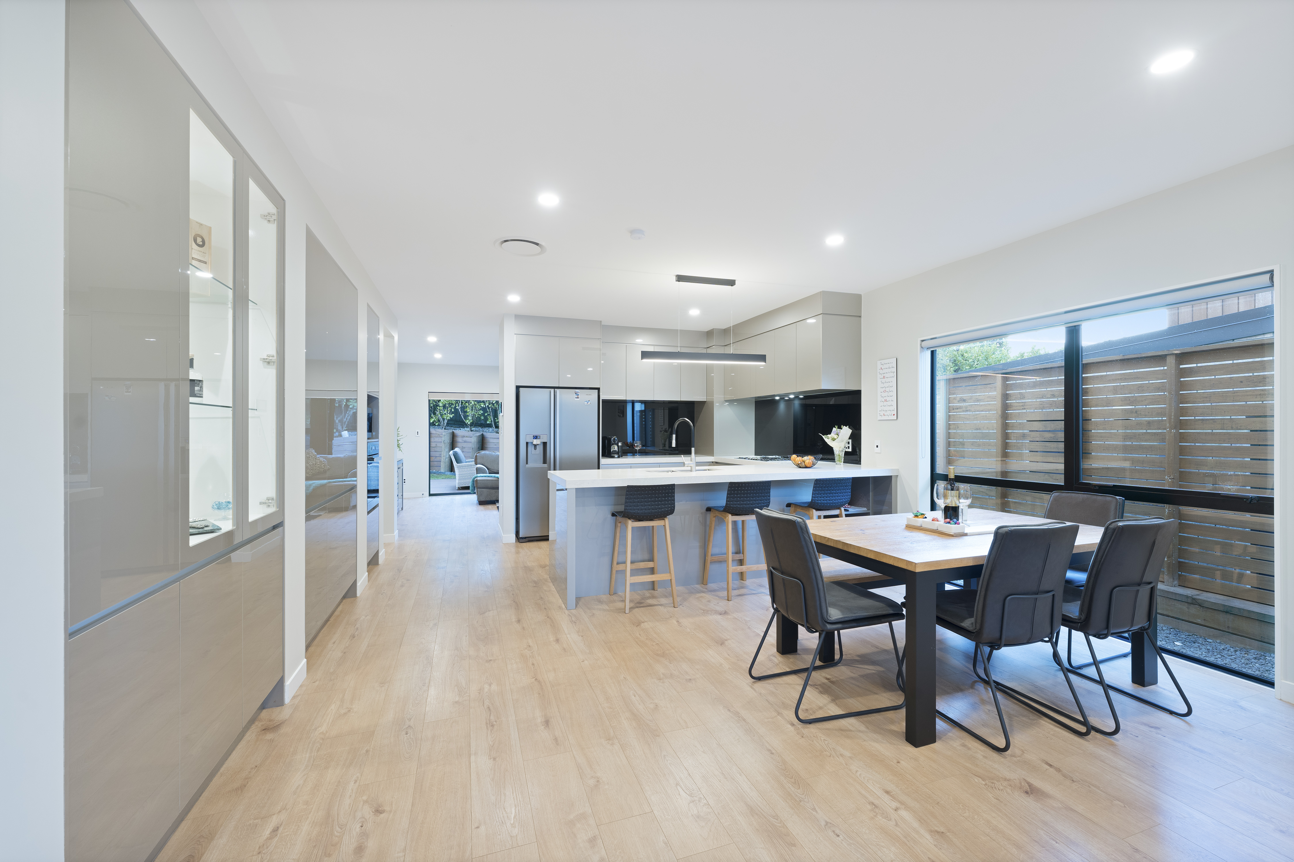 23b Westgate Drive, Westgate, Waitakere City, 4房, 2浴, House