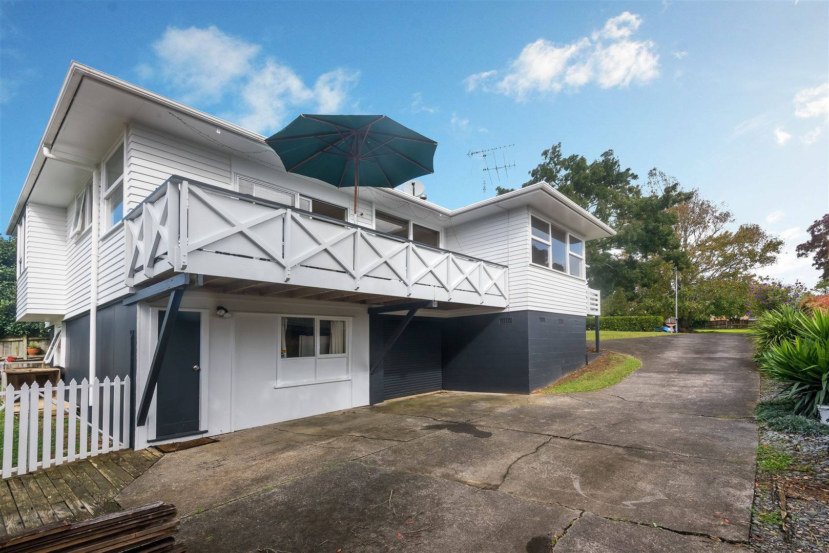8 Yeoman Place, Howick, Manukau City, 4 Bedrooms, 0 Bathrooms