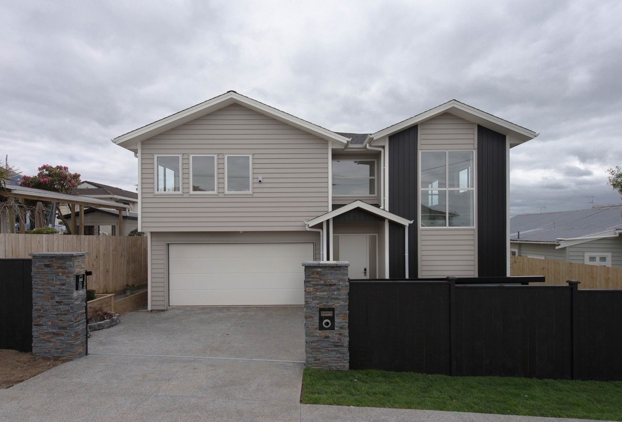 Residential  Mixed Housing Urban Zone