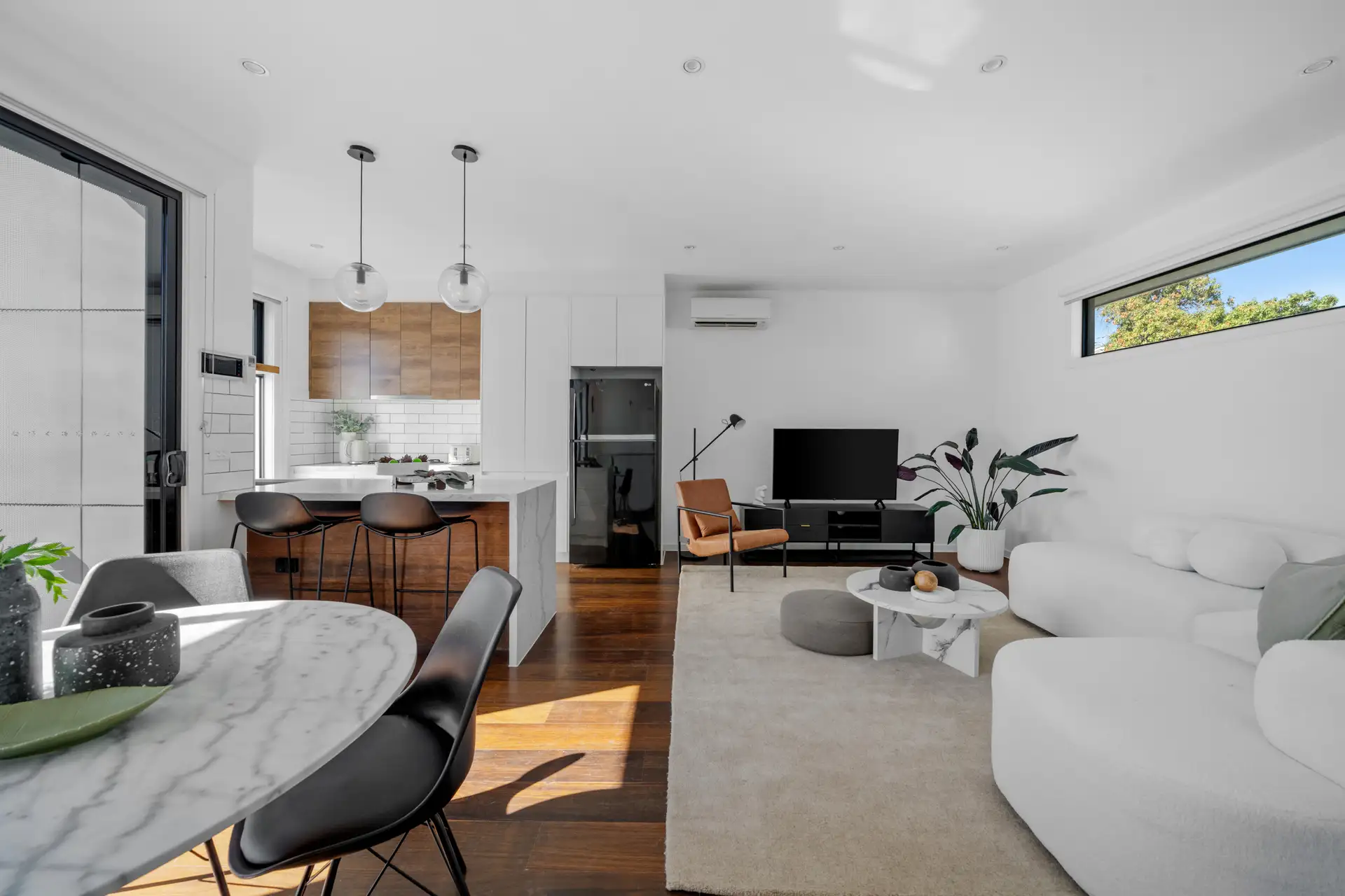 UNIT 4 12 MORTON ST, Essendon, North Melbourne, 0部屋, 0バスルーム, Townhouse