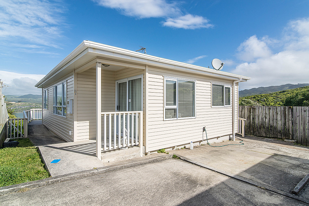 12b Whenua View, Titahi Bay, Porirua City, 2部屋, 1バスルーム, Townhouse