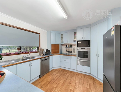 43 TOURMALINE RD, EMERALD QLD 4720, 0房, 0浴, House