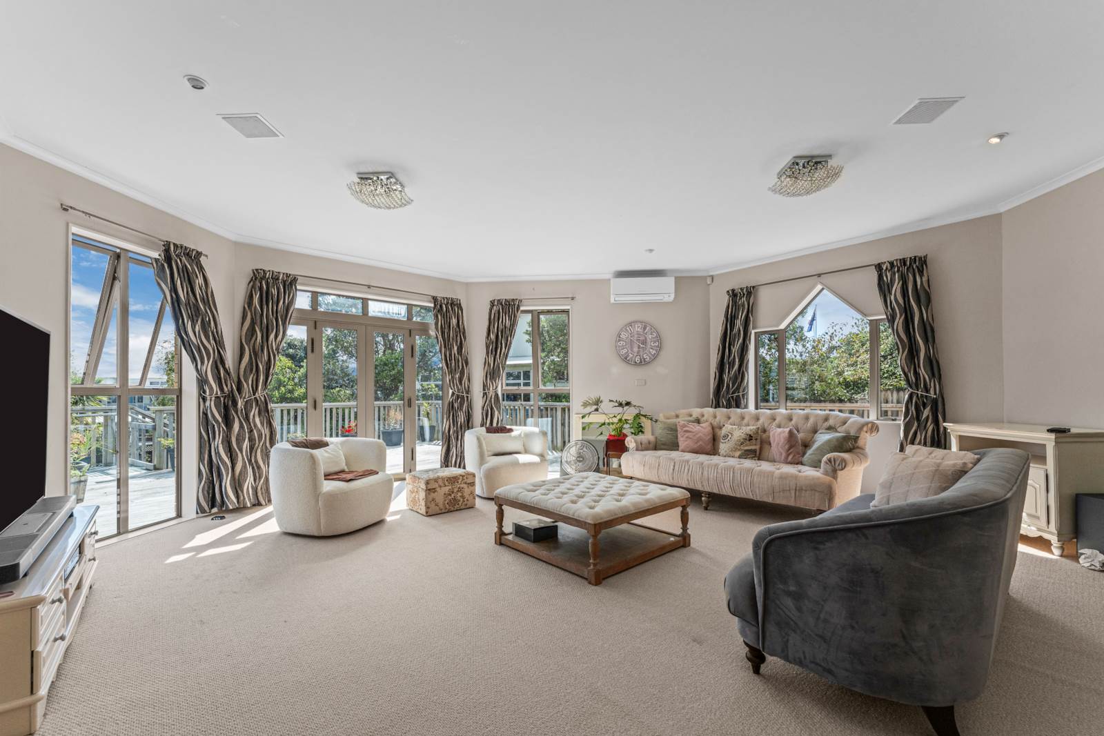 31 Kilkenny Drive, Dannemora, Manukau City, 7部屋, 3バスルーム, House