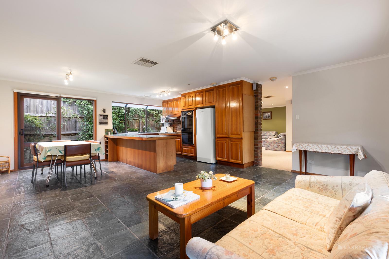 333 SERPELLS RD, DONCASTER EAST VIC 3109, 0 Bedrooms, 0 Bathrooms, House