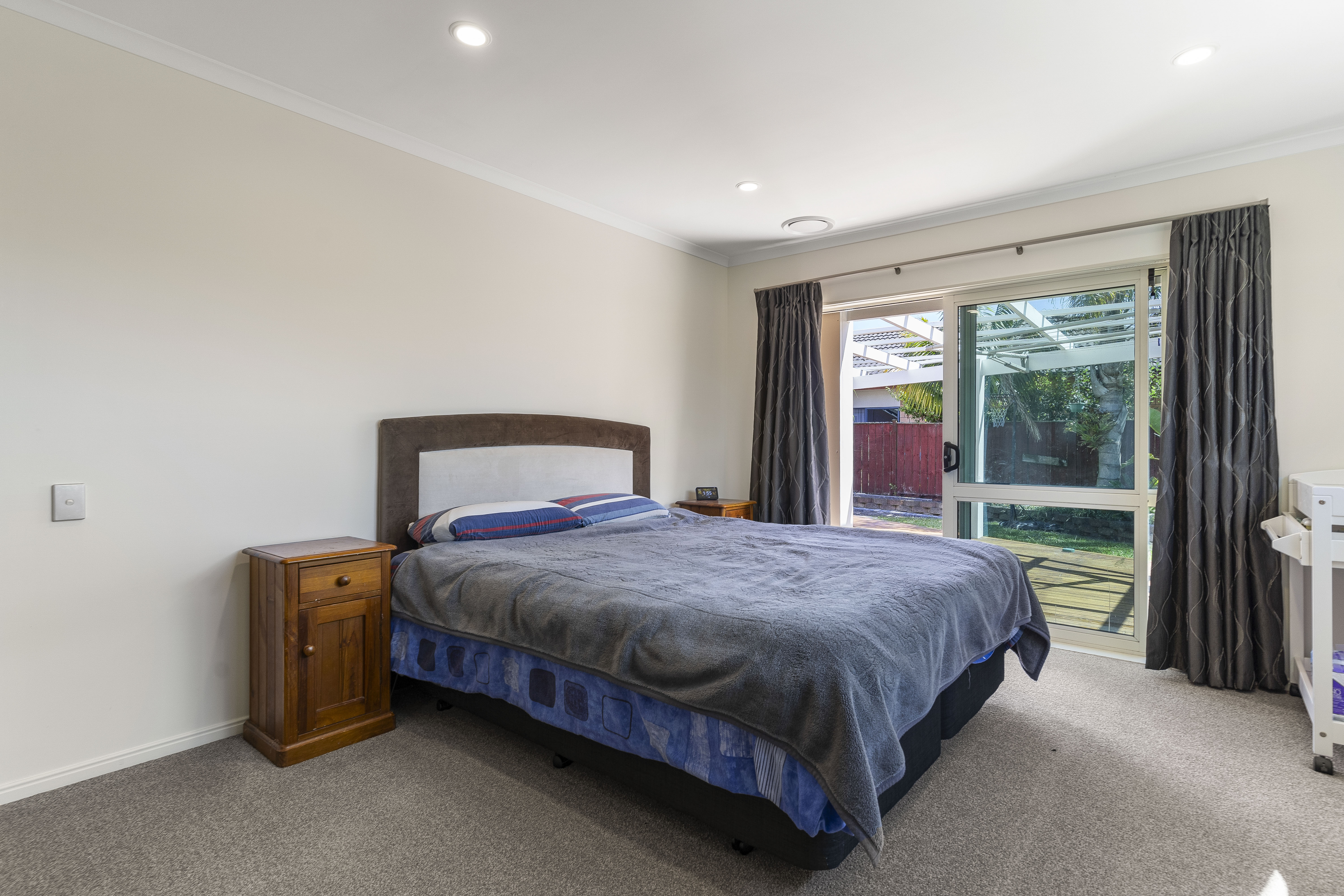 7 Croftview Road, Wattle Downs, Manukau City, 4 phòng ngủ, 2 phòng tắm, House