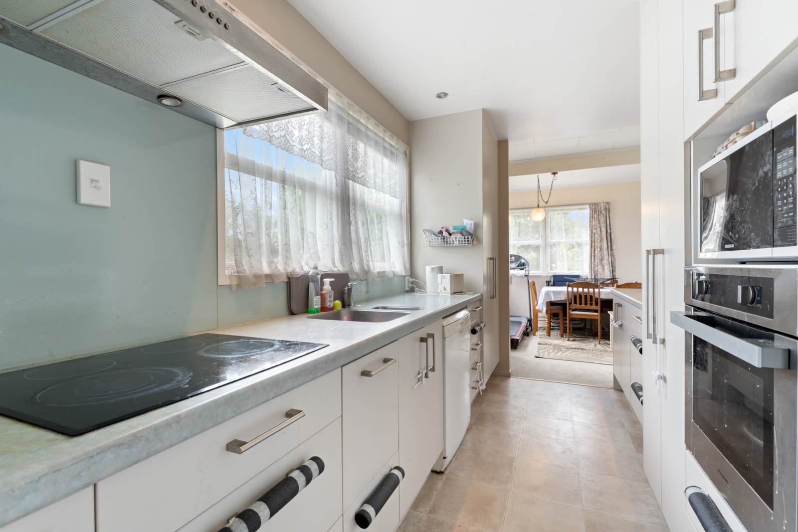 27 Cyclarama Crescent, Massey, Auckland - Waitakere, 3房, 0浴, House