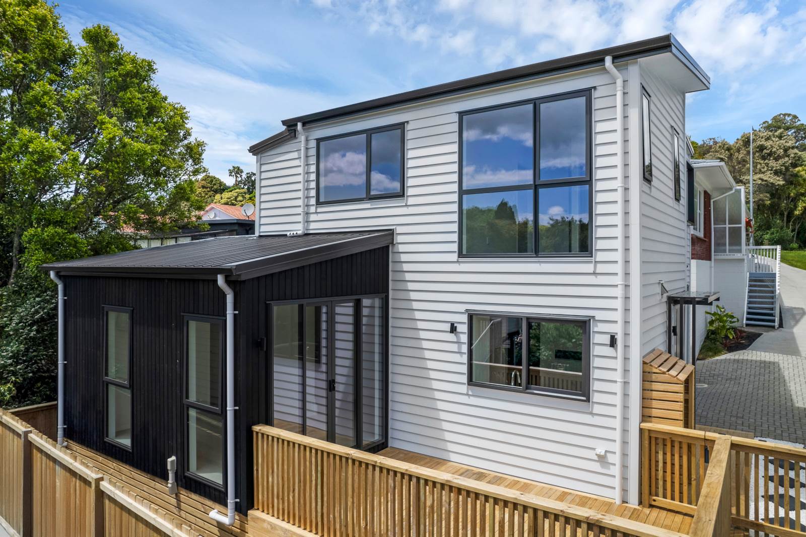 16c Downing Street, Glenfield, North Shore City, 4房, 3浴, House