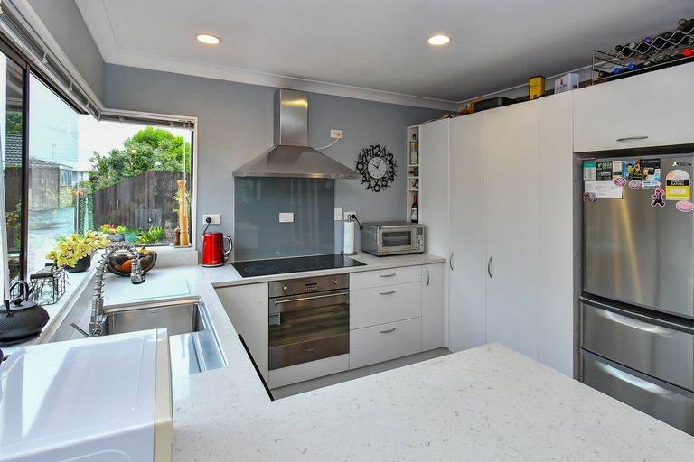 2/27 Queen Street, Papakura, Papakura, 3房, 2浴, House
