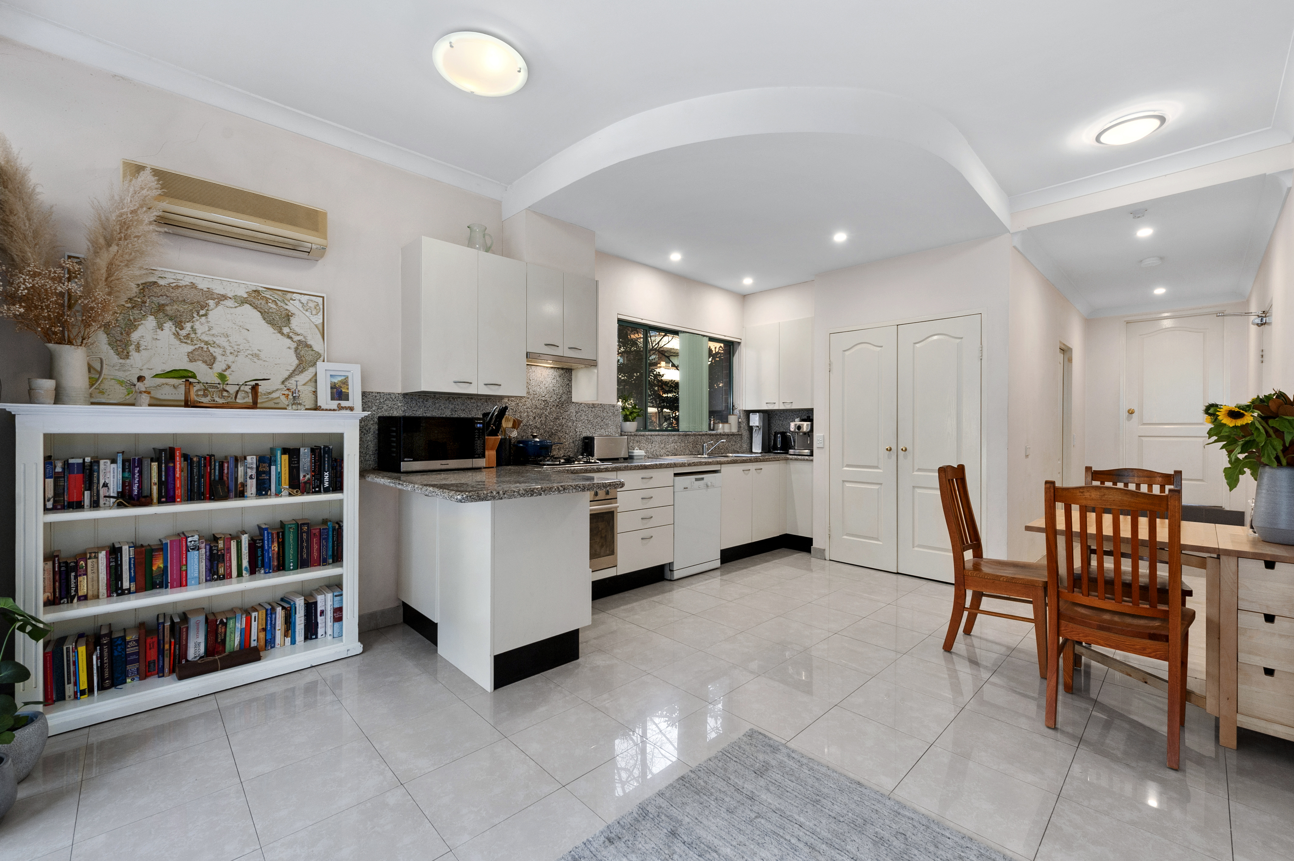 UNIT 3 40 FLORENCE ST, Hornsby, Upper North Shore, 0 कमरे, 0 बाथरूम, Unit