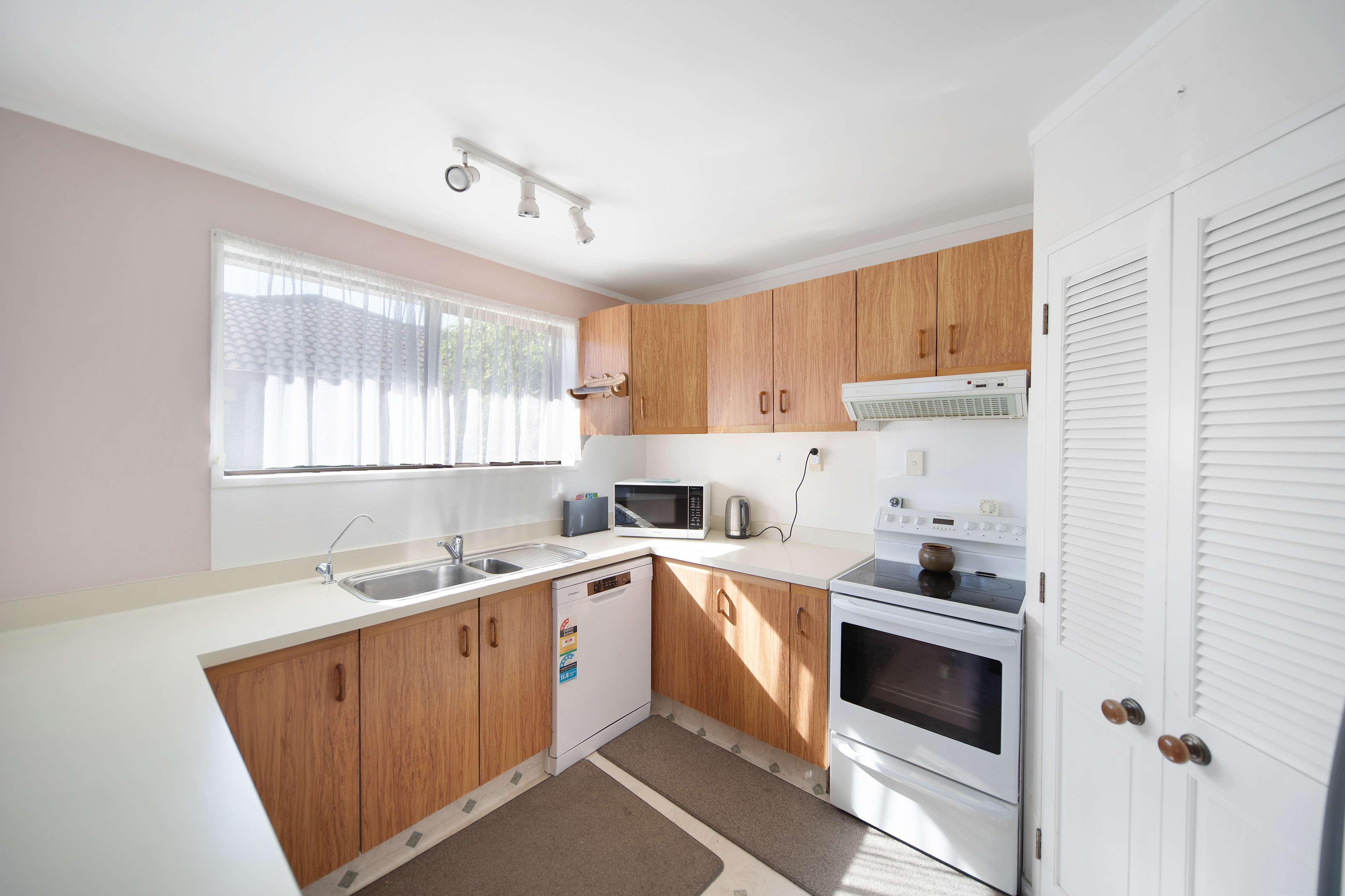 2/23 Watson Place, Papatoetoe, Manukau City, 3部屋, 2バスルーム, House