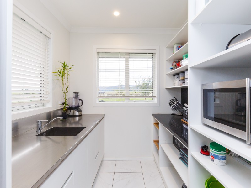 17 Silicon Way, Fitzherbert, Palmerston North City, 4 غرف, 2 حمامات