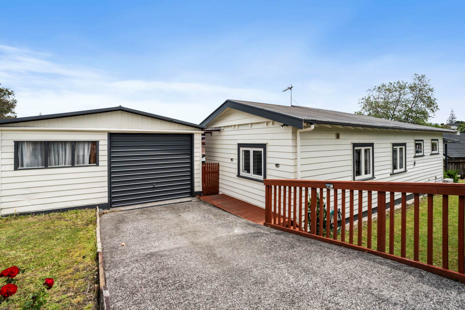 70 Seabrook Avenue, New Lynn, Waitakere City, 3 Bedrooms, 0 Bathrooms, House