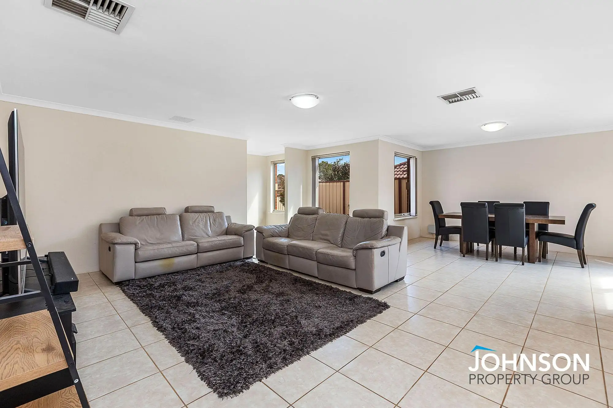 UNIT 3 76 BOUNDARY RD, St James, South East Perth, 0 chambres, 0 salles de bain, House