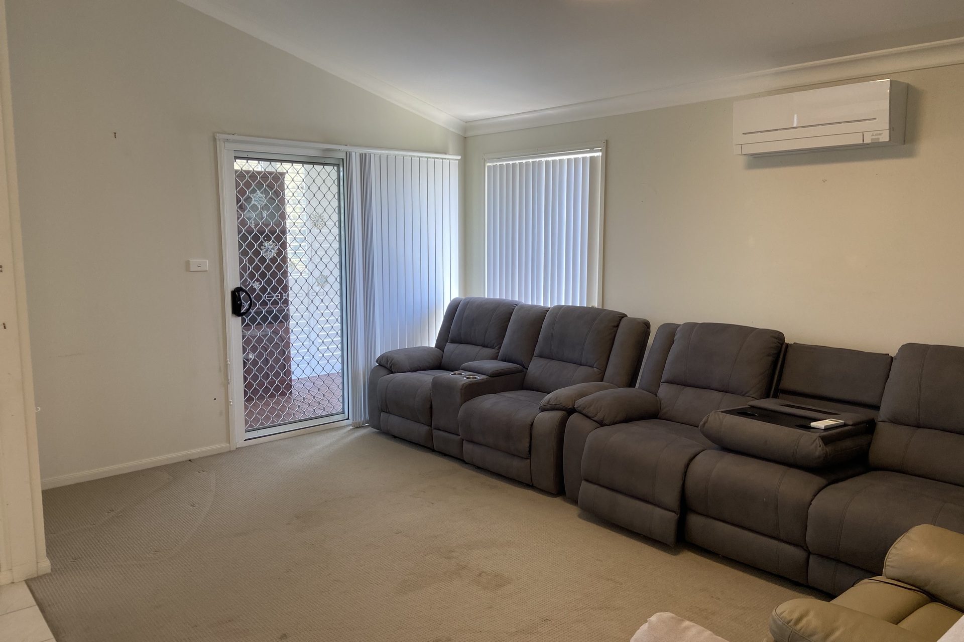 LAKE WINDEMERE CARAVAN PK UNIT 98 120 OSBORNE PDE, Warilla, South Coast, 0 phòng ngủ, 0 phòng tắm, Unit