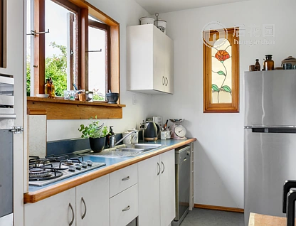 13 Maclean Street, Whataupoko, Gisborne, 2 ਕਮਰੇ, 1 ਬਾਥਰੂਮ, House