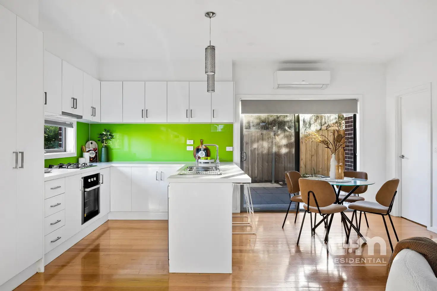 UNIT 1 24 VIEW ST, Glenroy, North Melbourne, 0部屋, 0バスルーム, Townhouse
