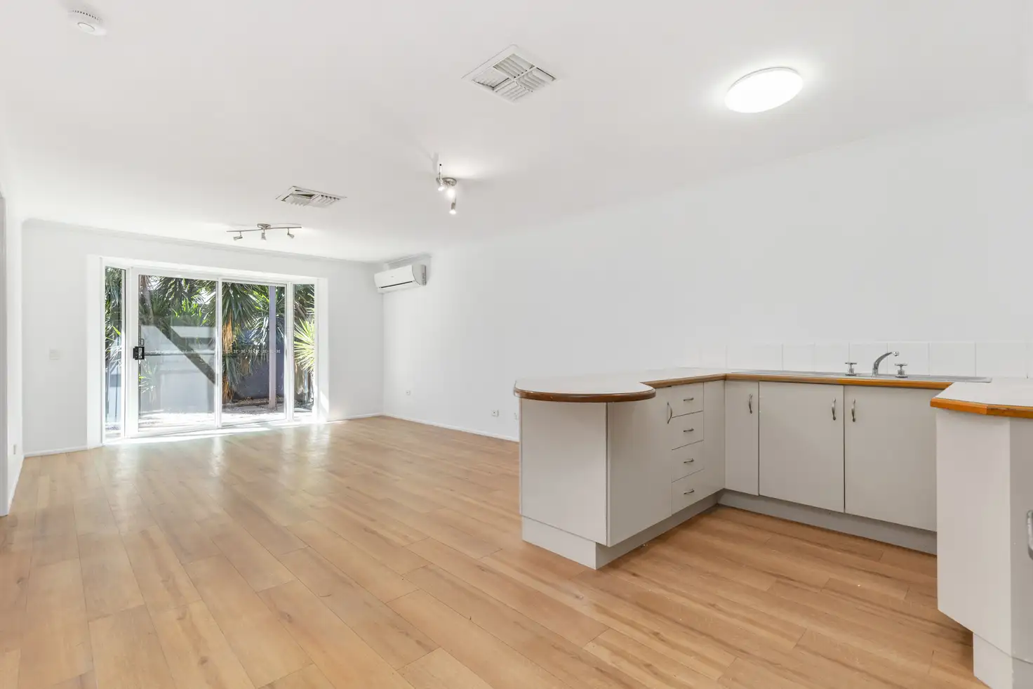 UNIT 8 29 ESMOND ST, Emerald, Fitzroy, 0 રૂમ, 0 બાથરૂમ, Unit