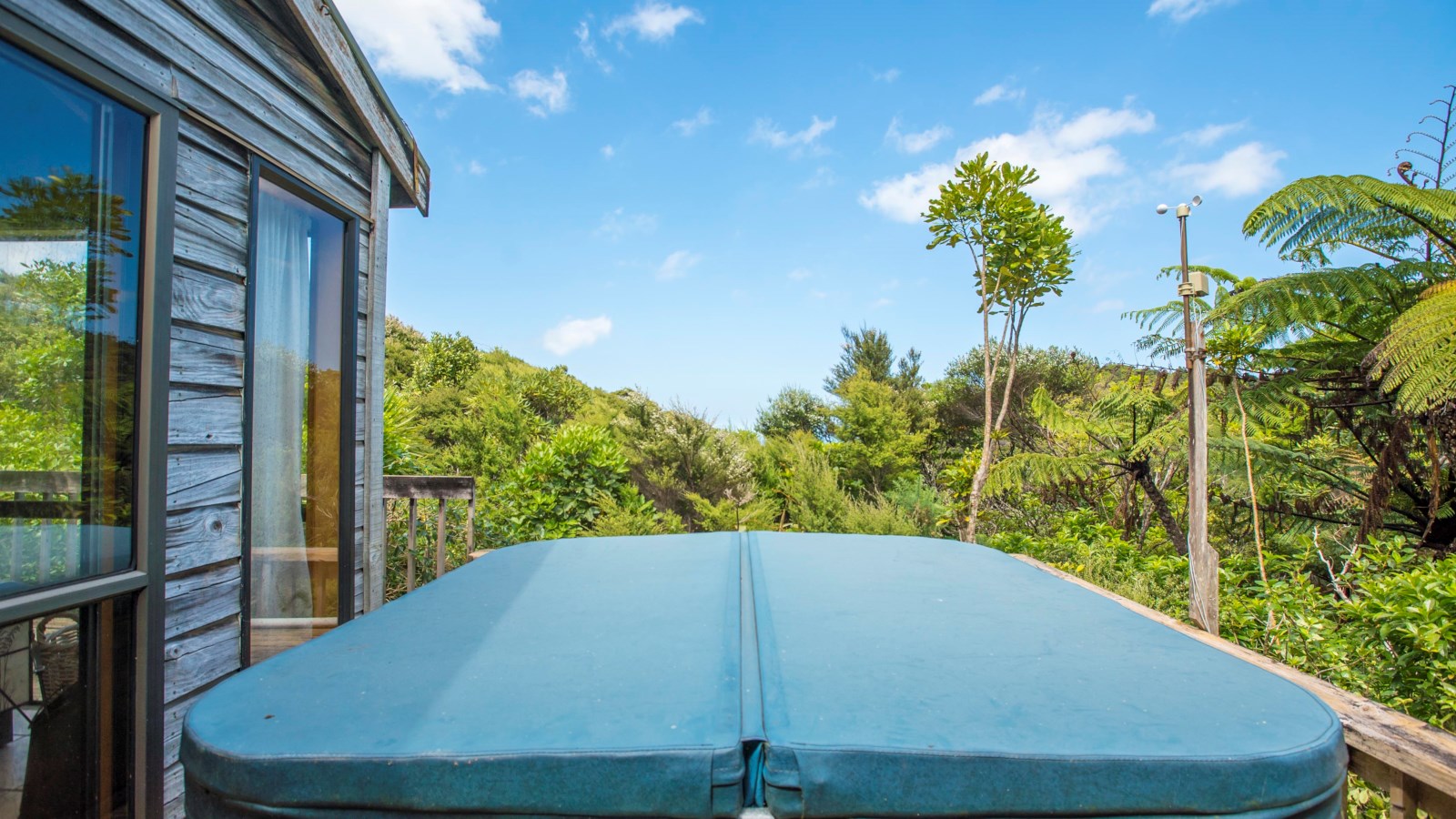 20 La Trobe Track, Karekare, Waitakere City, 3 Bedrooms, 0 Bathrooms