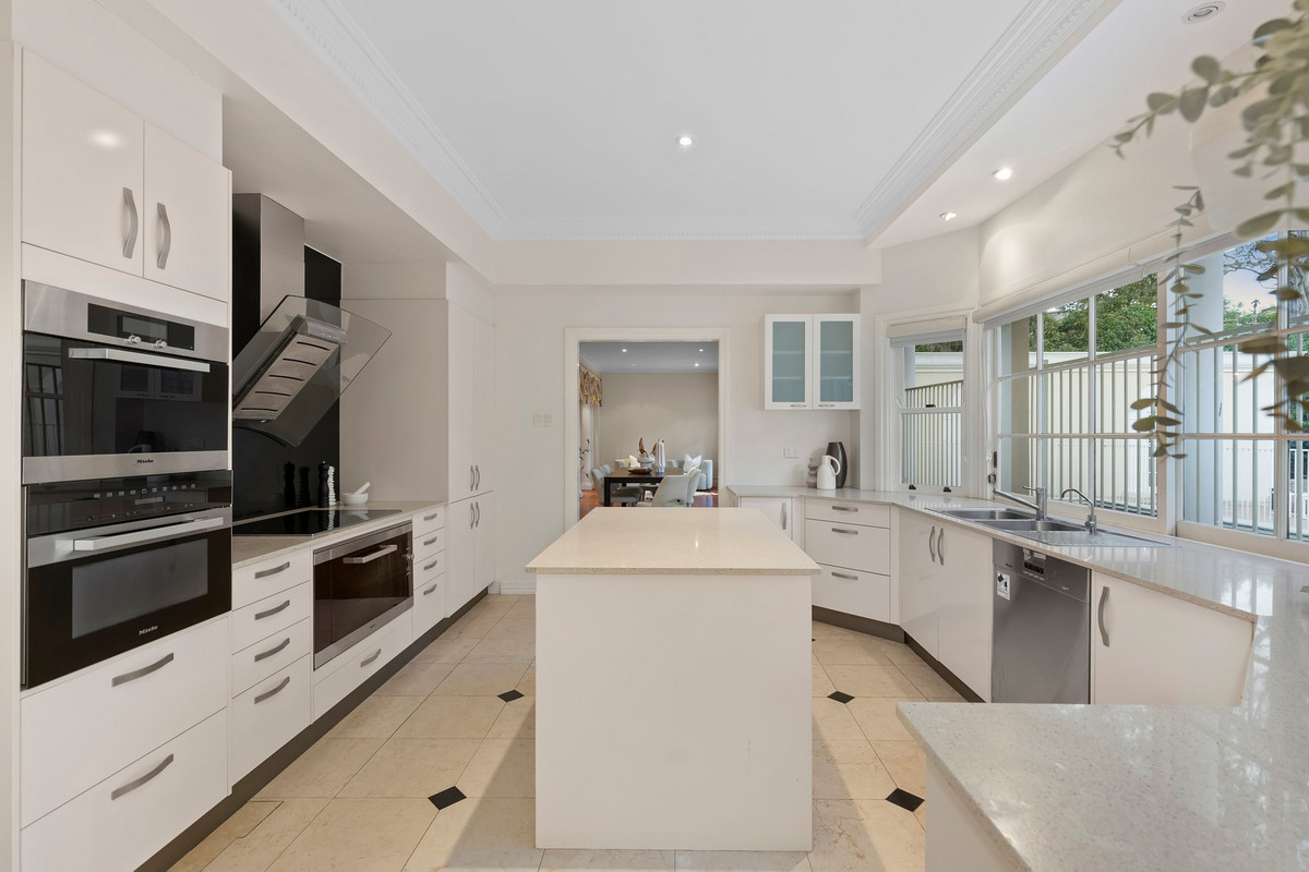 47 GLENCAIRN AV, Indooroopilly, Brisbane Western Region, 0 غرف, 0 حمامات, House