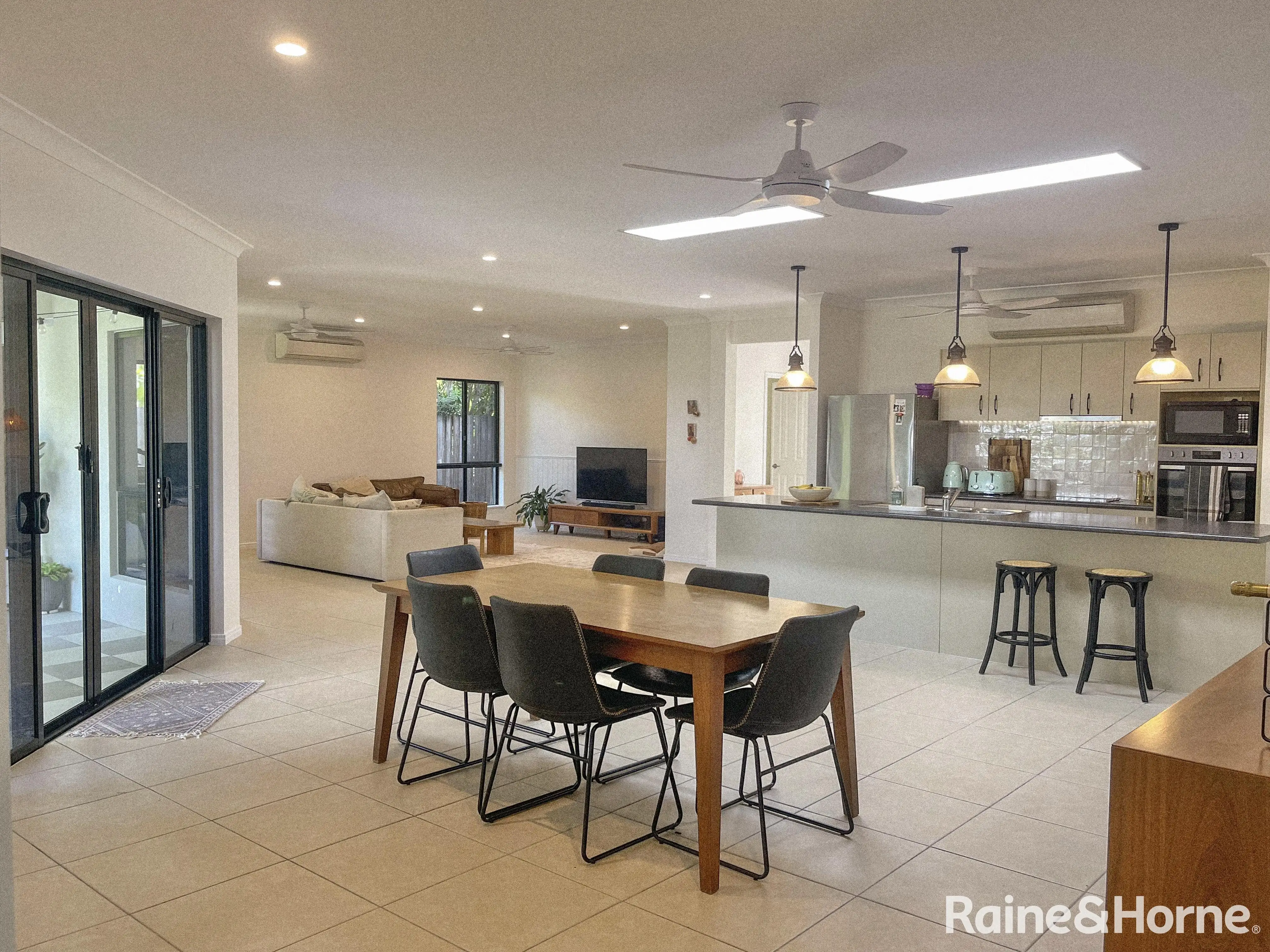 PORT PACIFIC ESTATE 8 MILMAN DR, Craiglie, Cairns, 0 chambres, 0 salles de bain, House