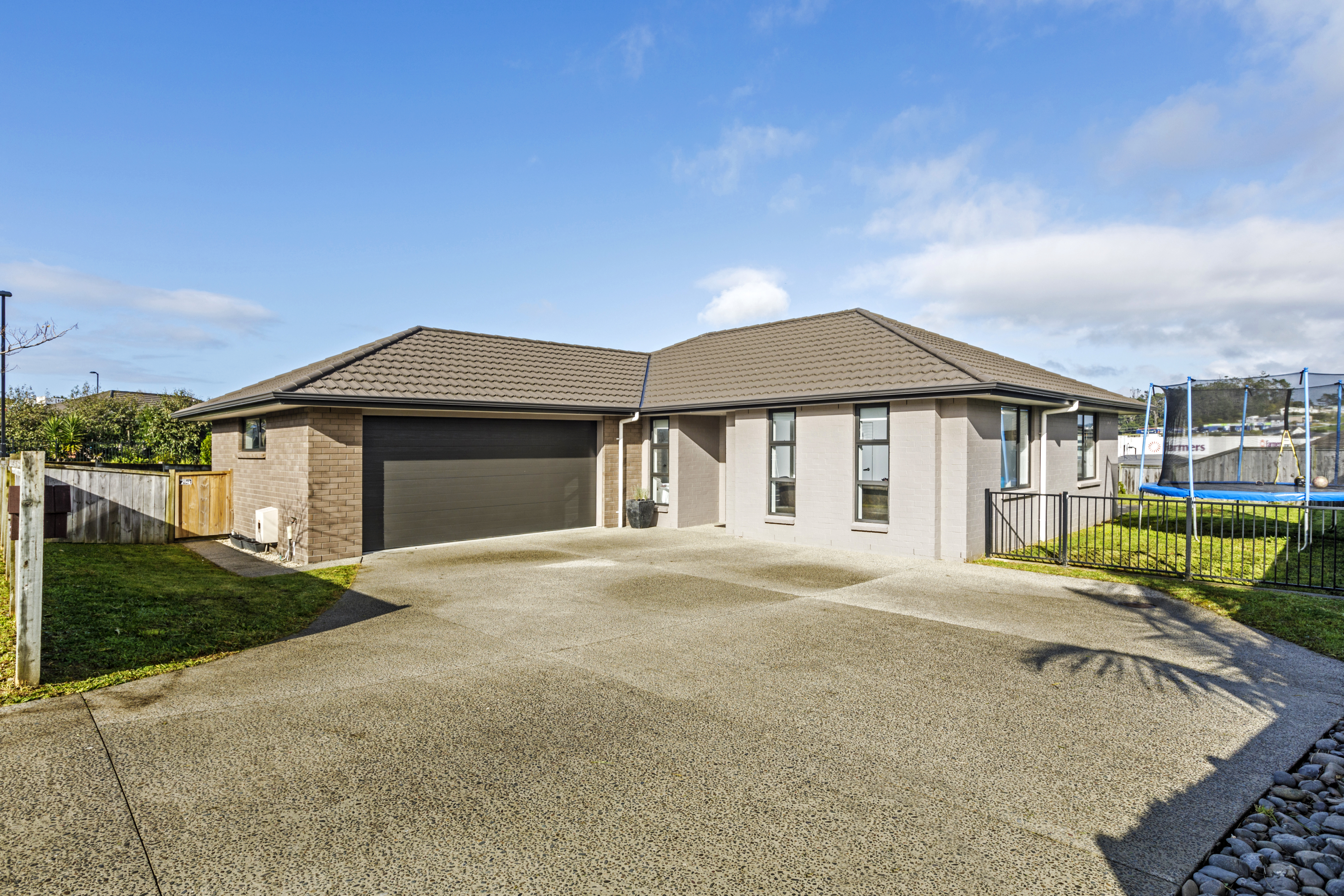 Residential  Mixed Housing Urban Zone