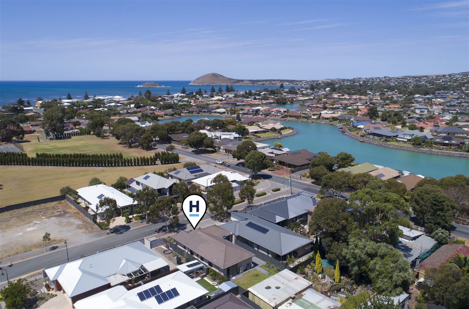 WATERFRONT NEIGHBOURHOOD