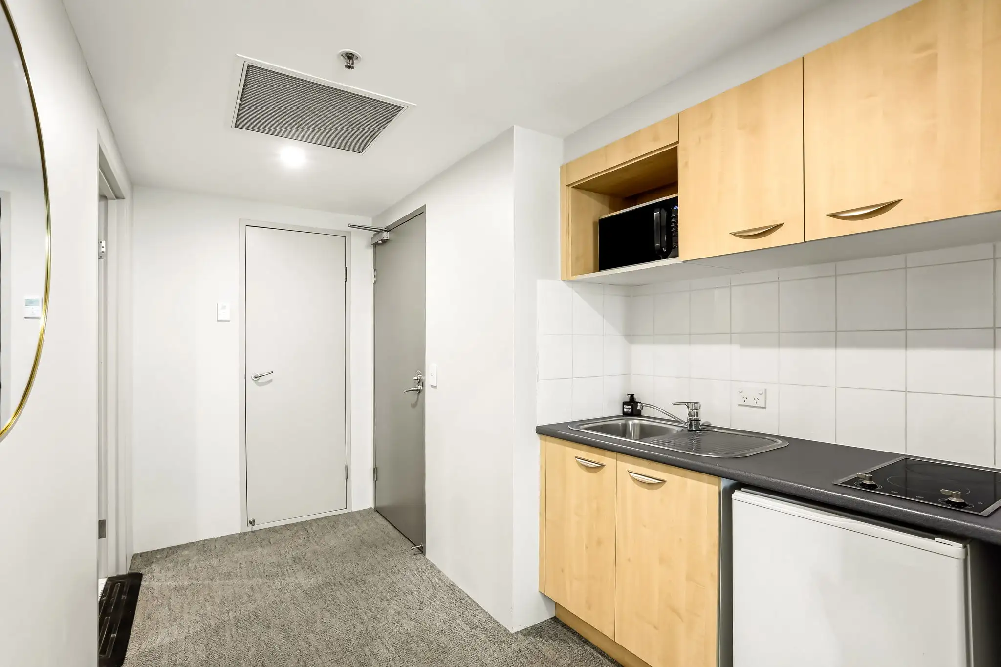 UNIT 11 1 KINGSWAY, Cronulla, Sutherland Shire, 0部屋, 0バスルーム, Studio