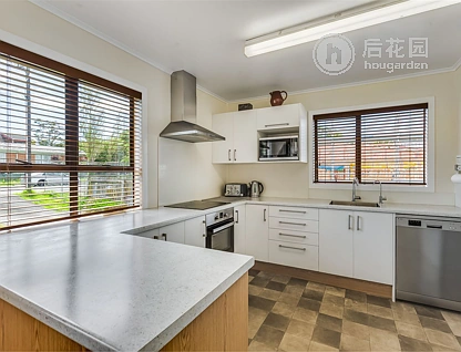 1/2 Becroft Drive, Forrest Hill, Auckland - North Shore, 3 રૂમ, 0 બાથરૂમ