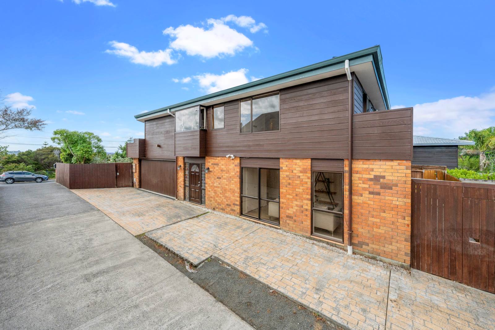 1/718 East Coast Road, Pinehill