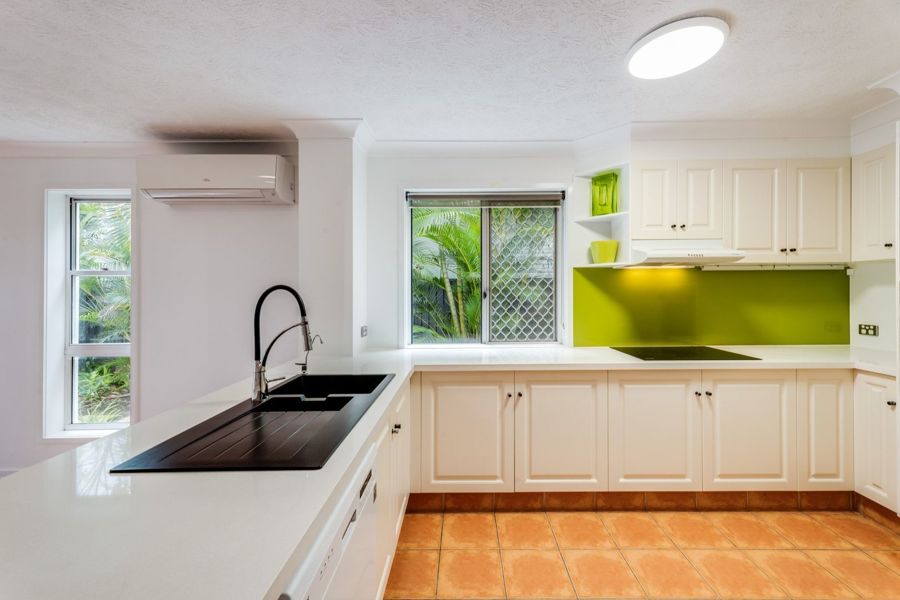UNIT 9 8 DALPURA ST, Surfers Paradise, Gold Coast, 0 कमरे, 0 बाथरूम, Townhouse