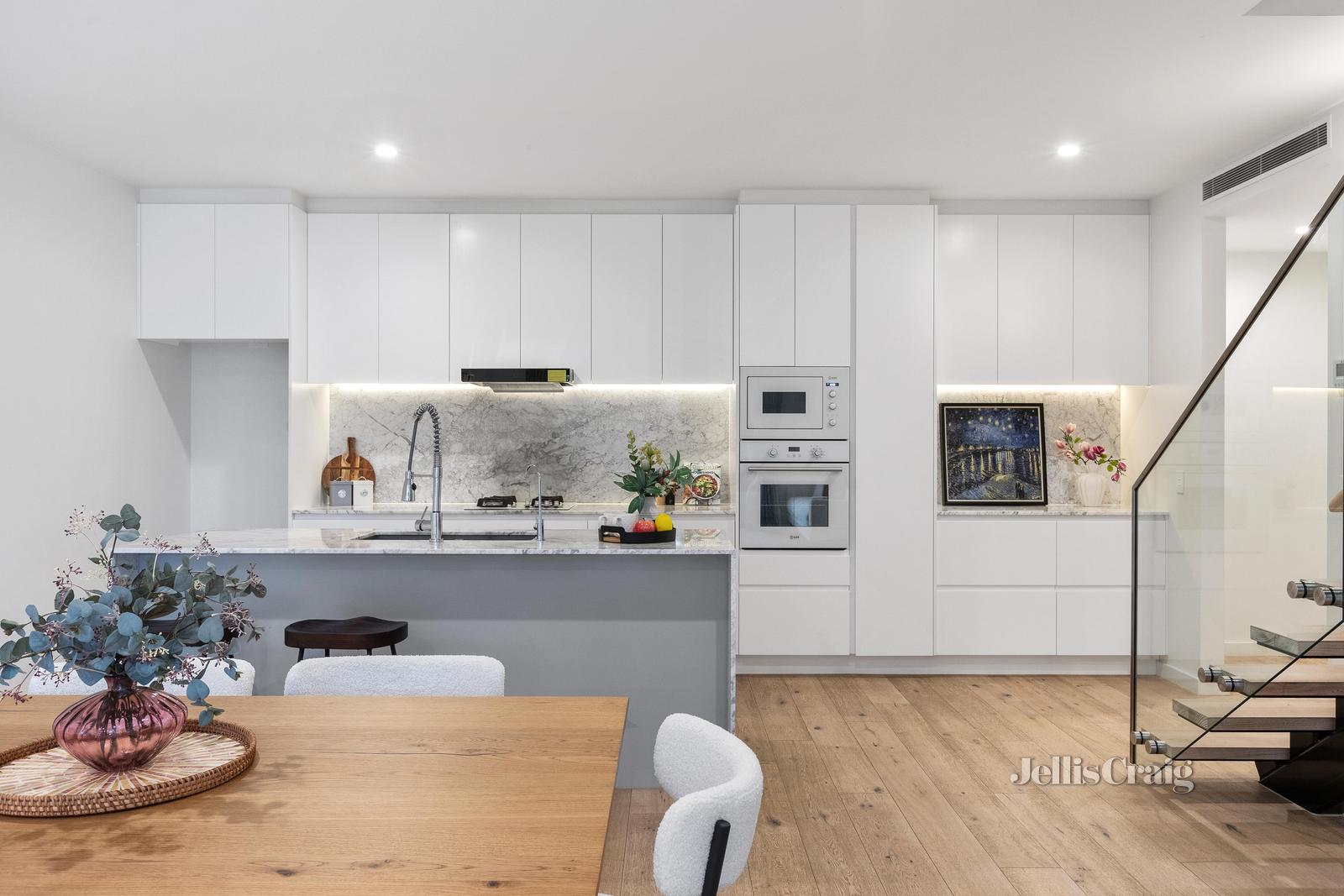 UNIT 3 1 CLAIRE ST, Mckinnon, Bayside, 0房, 0浴, Townhouse