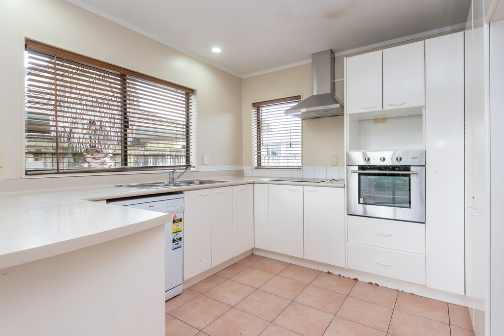 2/34 Heathridge Place, Pakuranga Heights, Manukau City, 3 ਕਮਰੇ, 0 ਬਾਥਰੂਮ, House