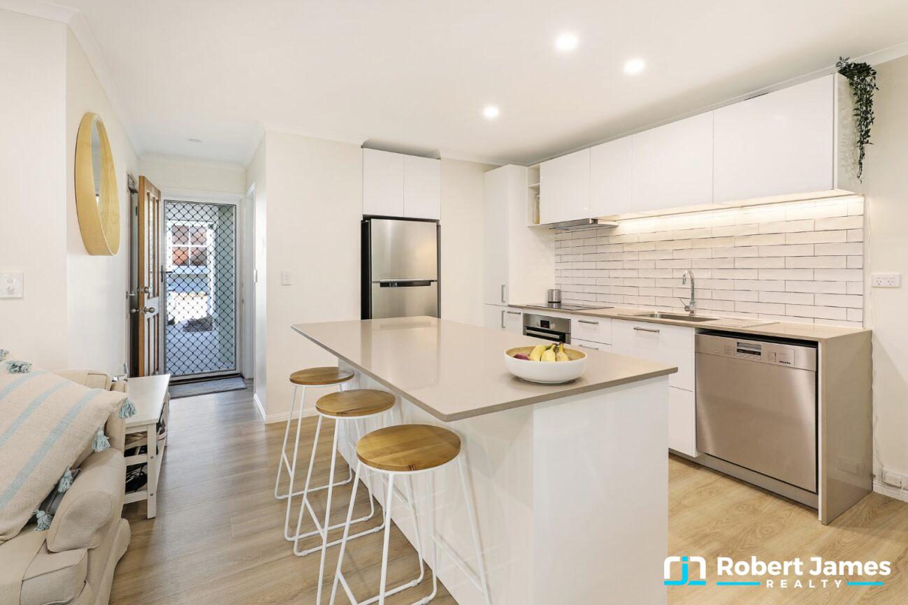 WIMBLEDON COMMON UNIT 21 1 BEACON CT, Sunrise Beach, Sunshine Coast, 0 habitaciones, 0 baños, Townhouse