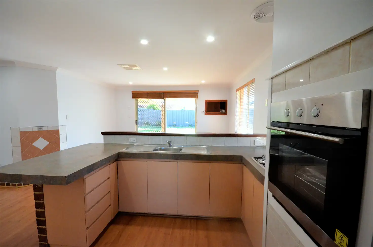 394 WESTFIELD RD, Seville Grove, South East Perth, 0 phòng ngủ, 0 phòng tắm, House