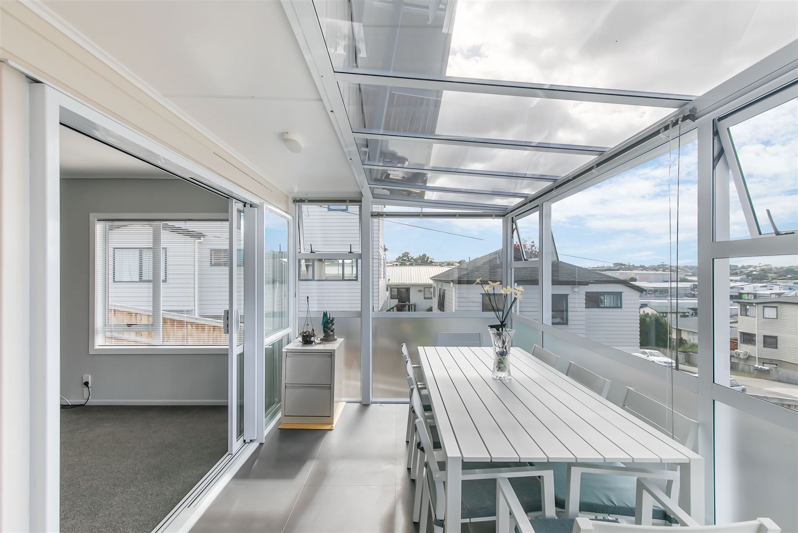 1/8 Woodall Place, Totara Vale, North Shore City, 2 રૂમ, 0 બાથરૂમ