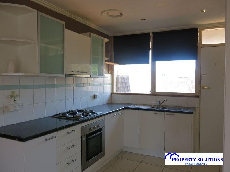 UNIT 4 12 EMBANKMENT GR, Chelsea, Bayside, 0 rūma, 0 rūma horoi, Unit