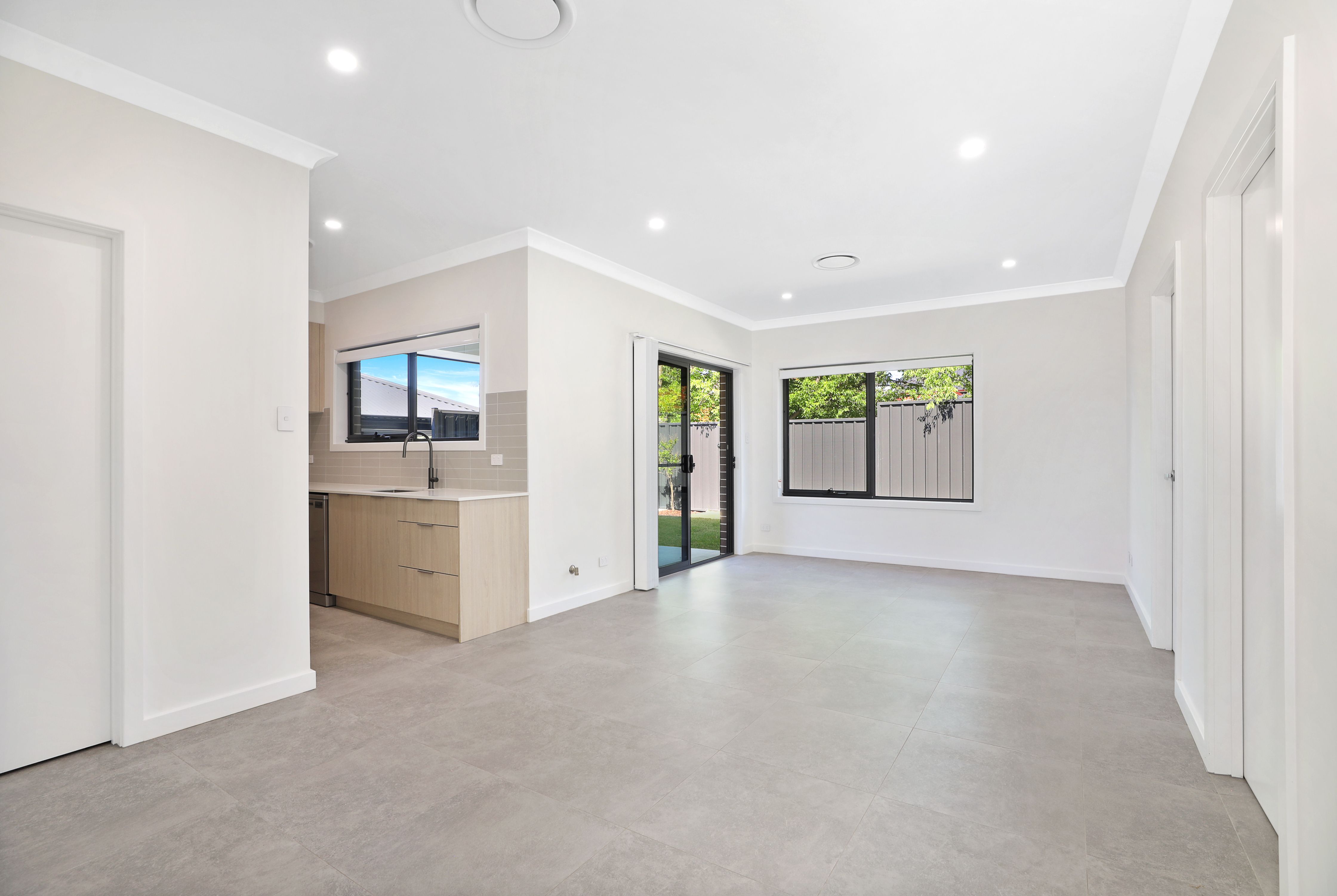UNIT 12 74 COWPER ST, Goulburn, South Coast, 0房, 0浴, House