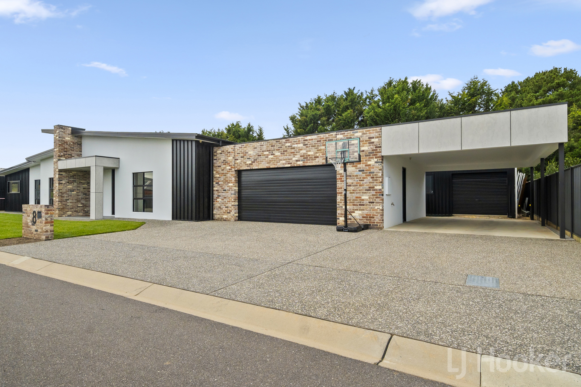 8 MILLWOOD LANE, BUNGENDORE NSW 2621, 0 Bedrooms, 0 Bathrooms, House