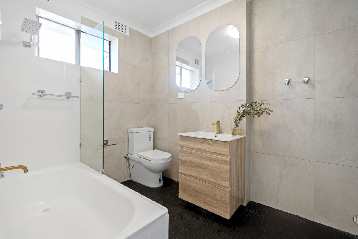 UNIT 5 31 DEVLIN ST, Ryde, Upper North Shore, 0 ਕਮਰੇ, 0 ਬਾਥਰੂਮ, Unit