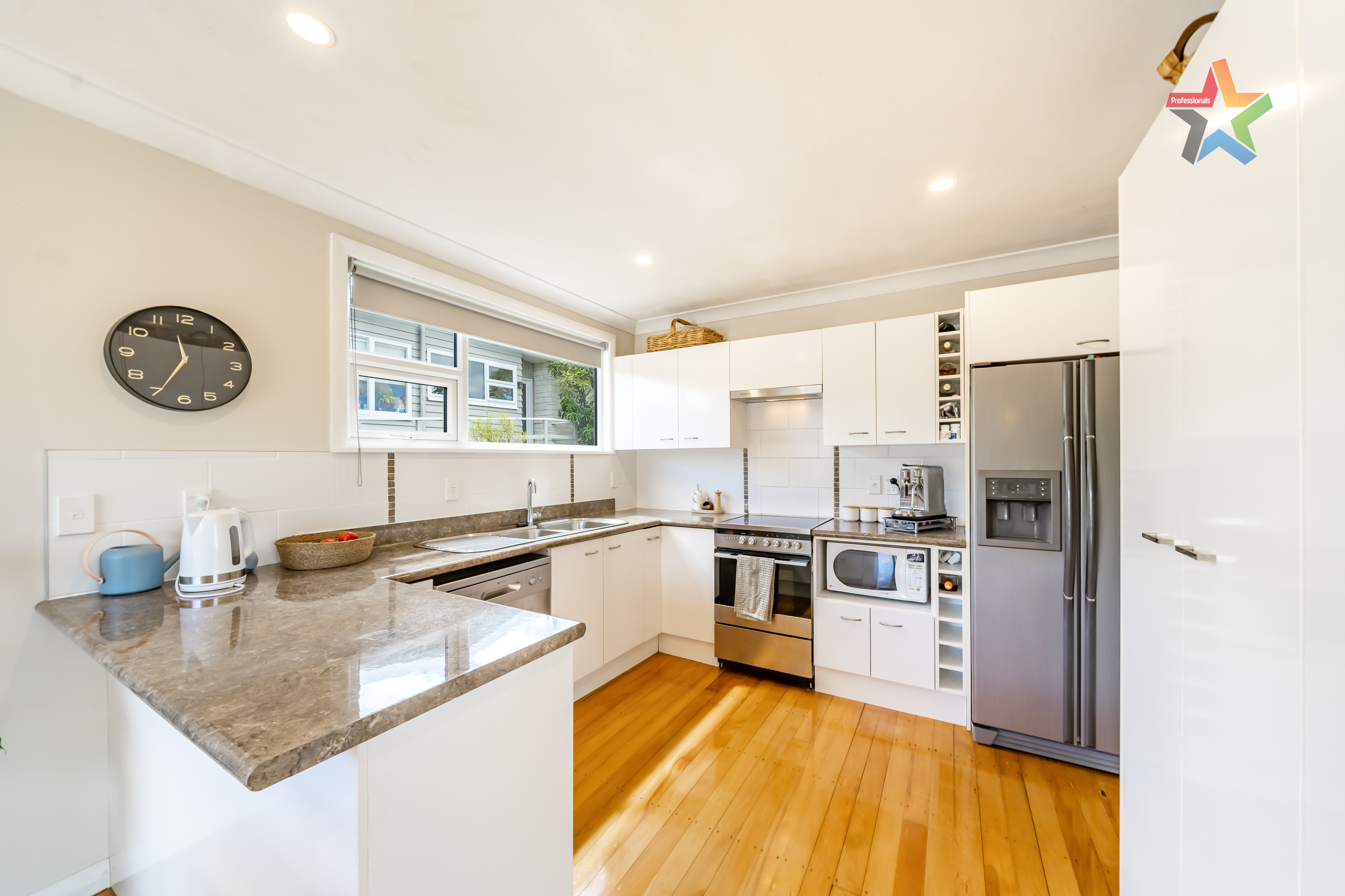11 Manor Drive, Stokes Valley, Lower Hutt City, 4房, 1浴, House