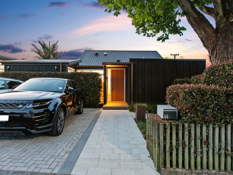 Residential  Mixed Housing Urban Zone