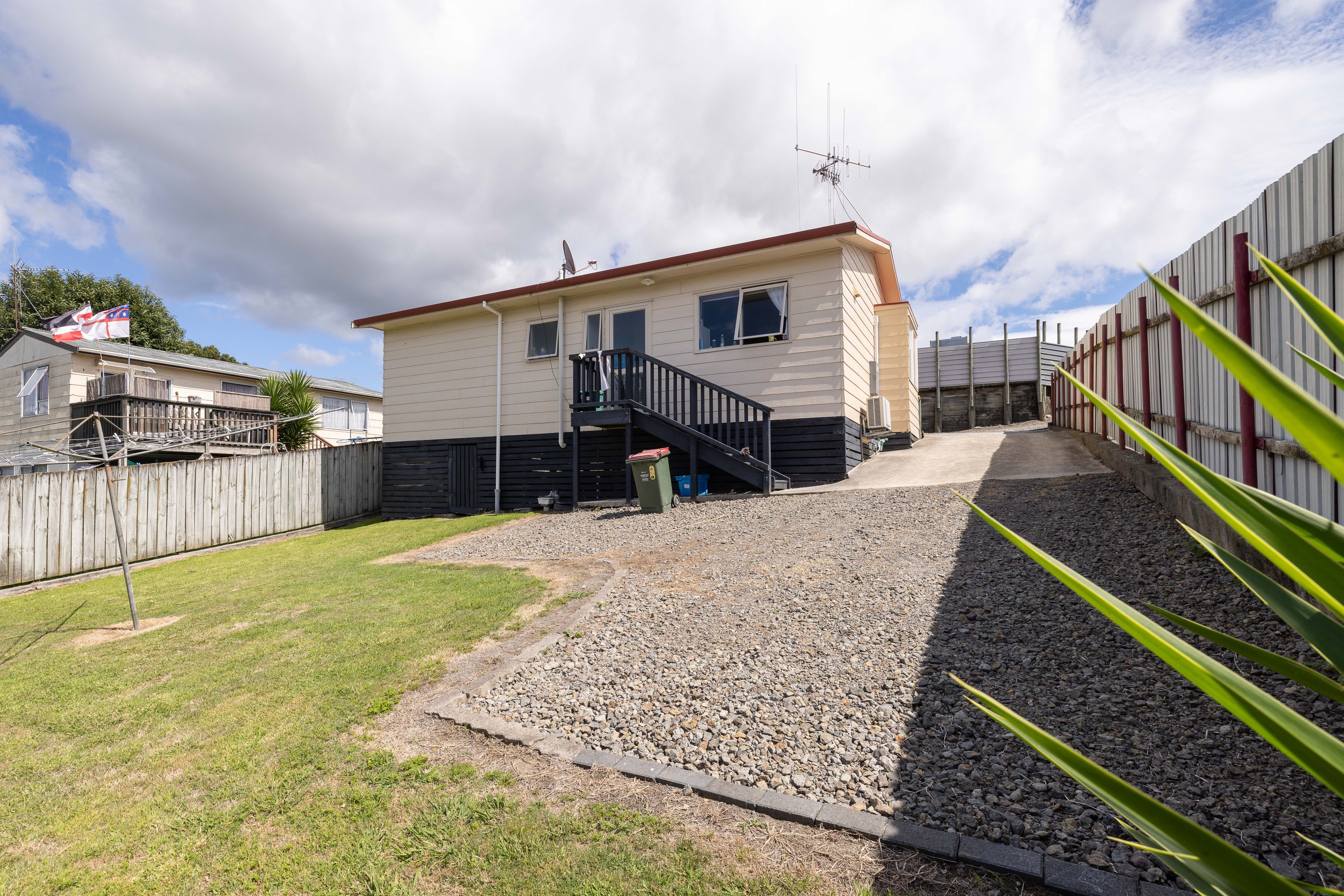 13b King Street, Te Puke, Western Bay Of Plenty, 2 ਕਮਰੇ, 1 ਬਾਥਰੂਮ, House