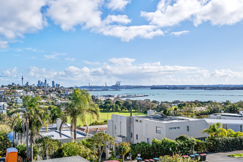 15 Takitimu Street, Orakei, Auckland City, 3 Kuwarto, 0 Banyo