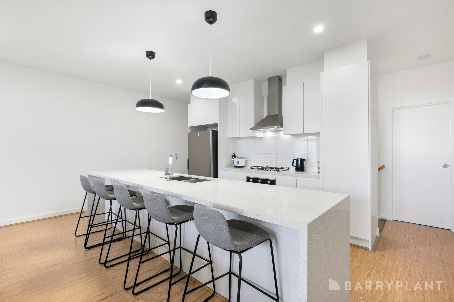 UNIT 2 11 BLAIR ST, Lilydale, East Melbourne, 0 غرف, 0 حمامات, Townhouse