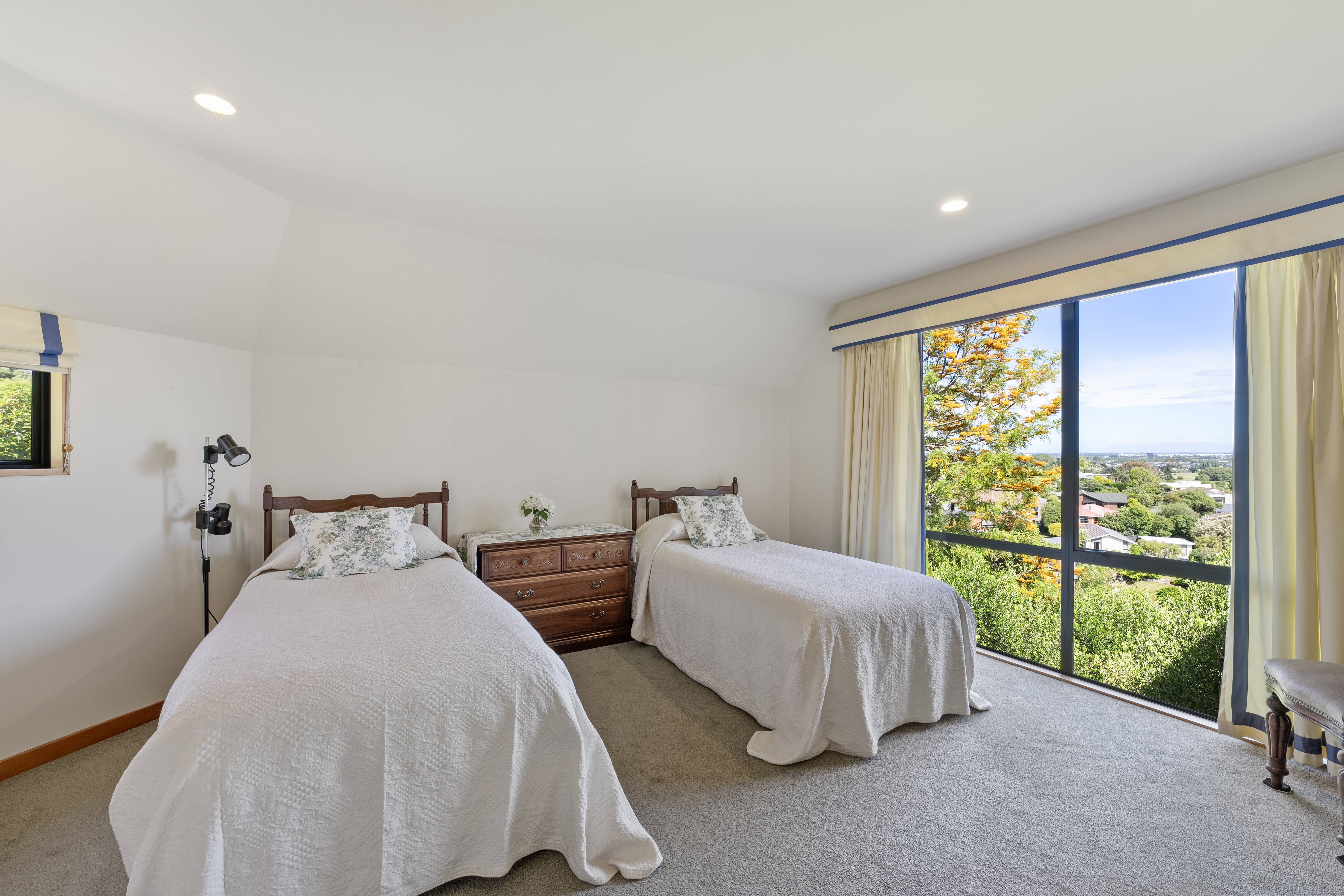 6 Sedgwick Way, Westmorland, Christchurch City, 4房, 2浴, House