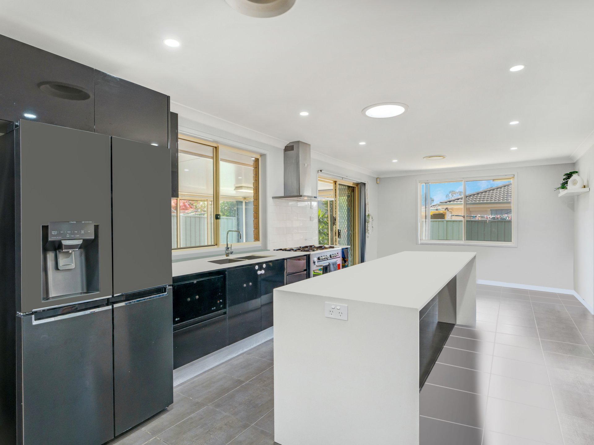 12 BINNAWAY AV, Hoxton Park, South Western Suburbs, 0房, 0浴, House