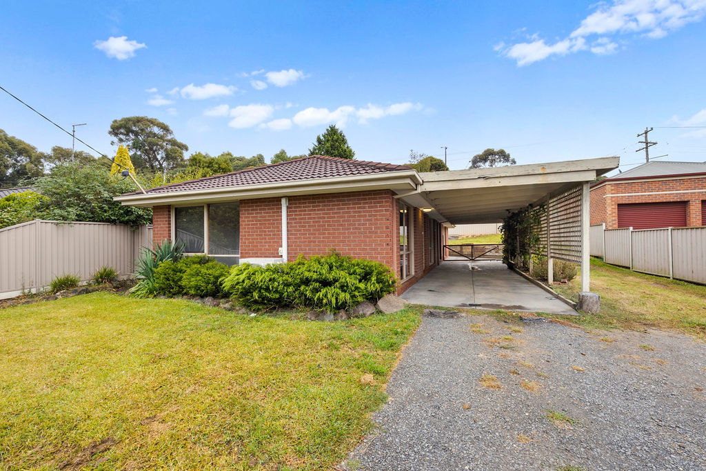 8 MELVYN CR, Mount Clear, Ballarat, 0 कमरे, 0 बाथरूम, House